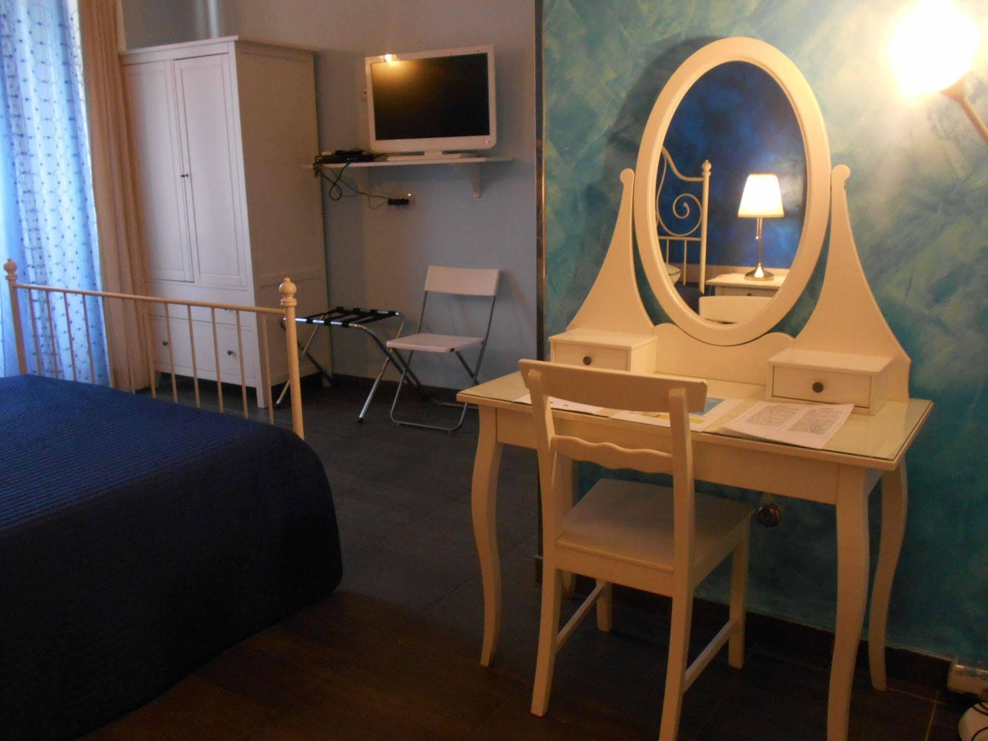 B&B Orlando Suites Katanya Dış mekan fotoğraf