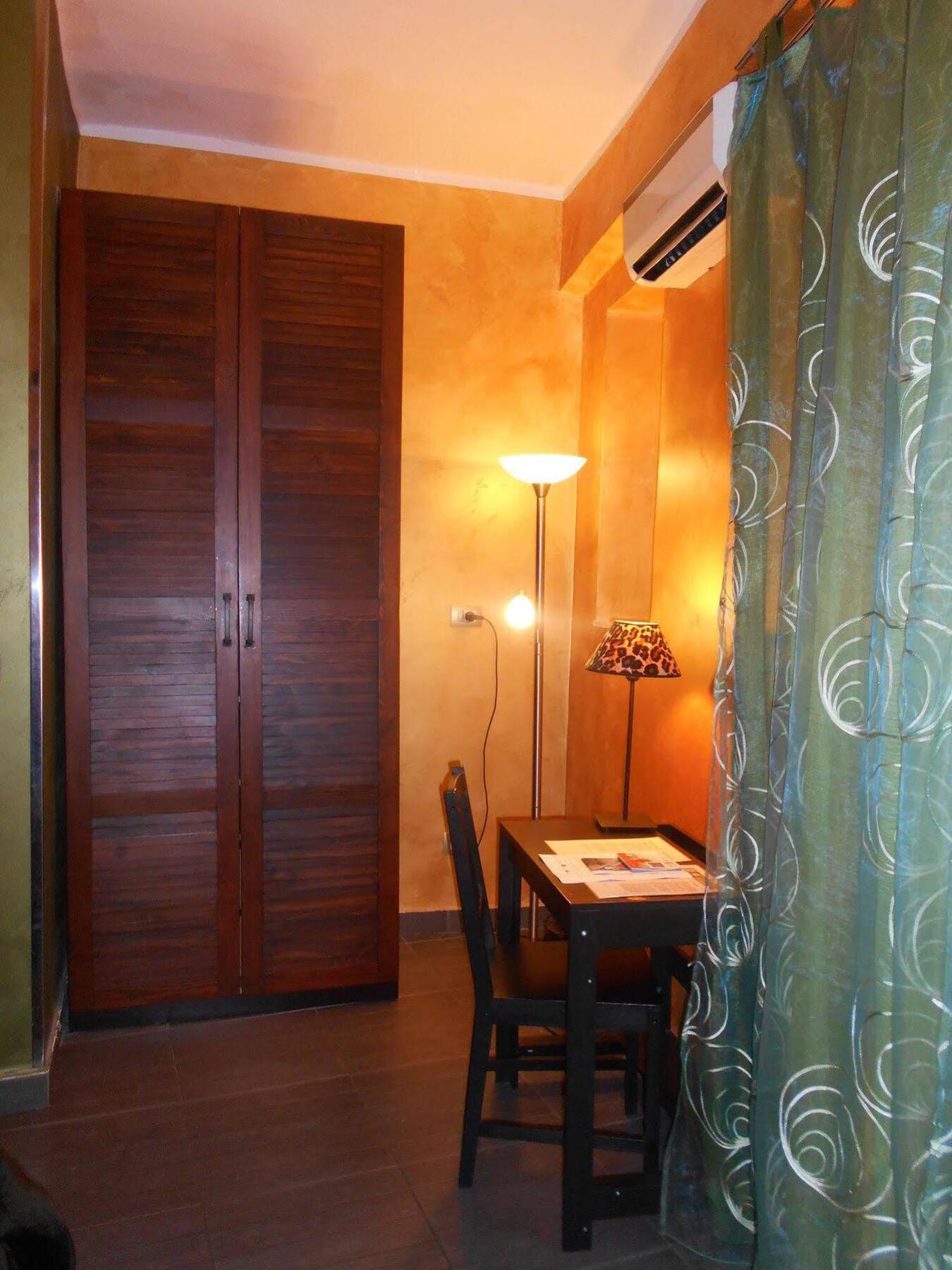 B&B Orlando Suites Katanya Dış mekan fotoğraf